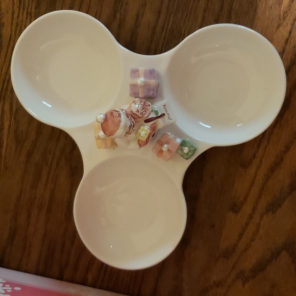 Avon Snowlady President's Club Christmas Holiday Three Part Server Tray 2003 - Picture 4 of 5